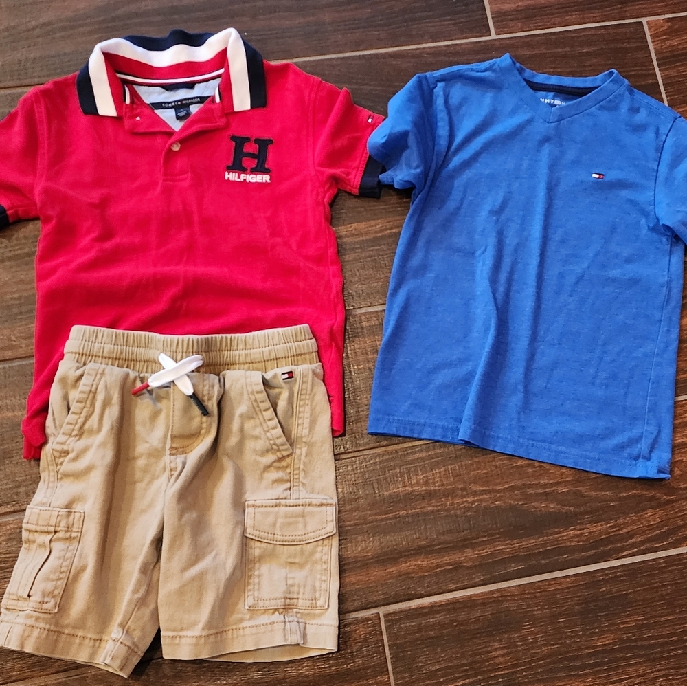 Bundle size 5 boys 3 items good condition no pulls,no stains...